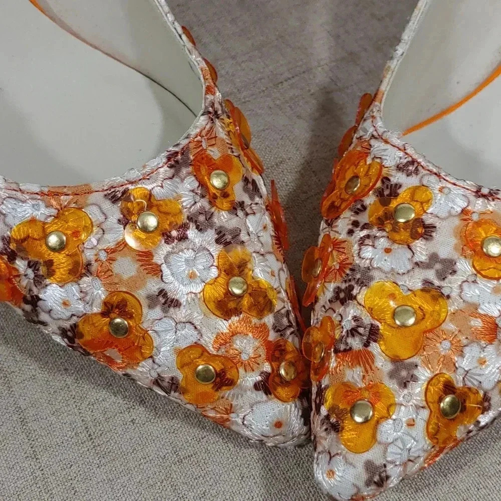 Heigh-Heels by Mojo Moxy - Picture 8 of 10